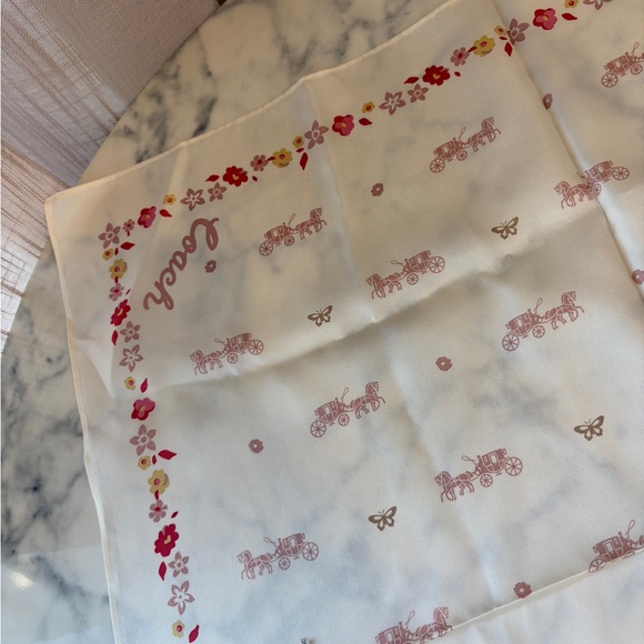 Coach floral horse and carriage silk scarf - Picture 3 of 7
